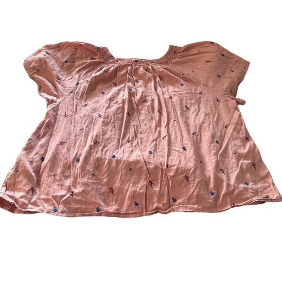 Old Navy Pink Blouse with Floral Accents - Picture 2 of 4